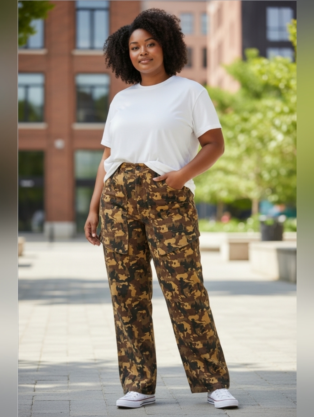 Zara Wide-Leg Camo Cargo Pants in Brown/Green...No bottom Strings To Tigh In